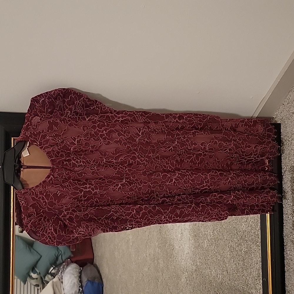 Michael Kors size 8 dress. Burgundy color. Lace outside with dark tan lining.